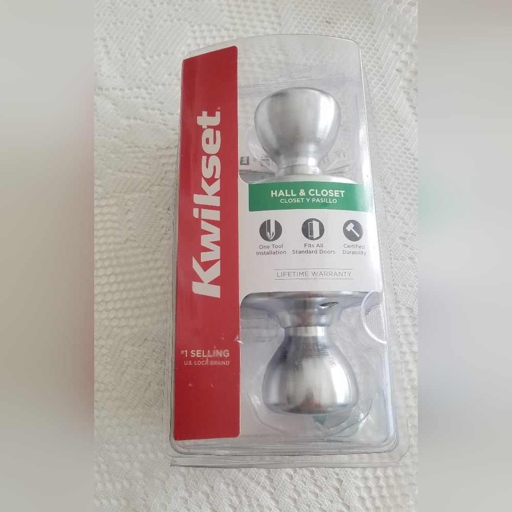 New Sealed Kwikset Tylo Hall & Closet Door Knob Satin Chrome Style 92001-514